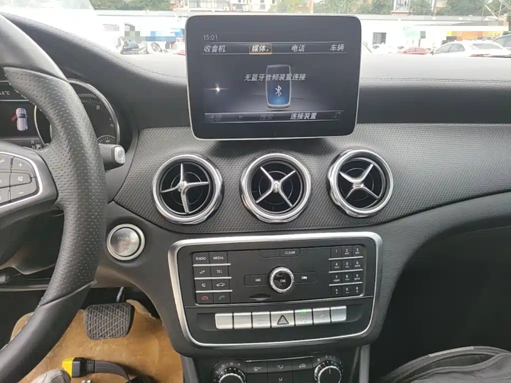 Mercedes-Benz GLA — миниатюра 13