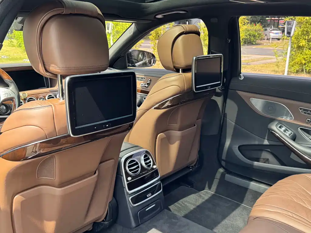 Mercedes-Benz S-Class — миниатюра 13