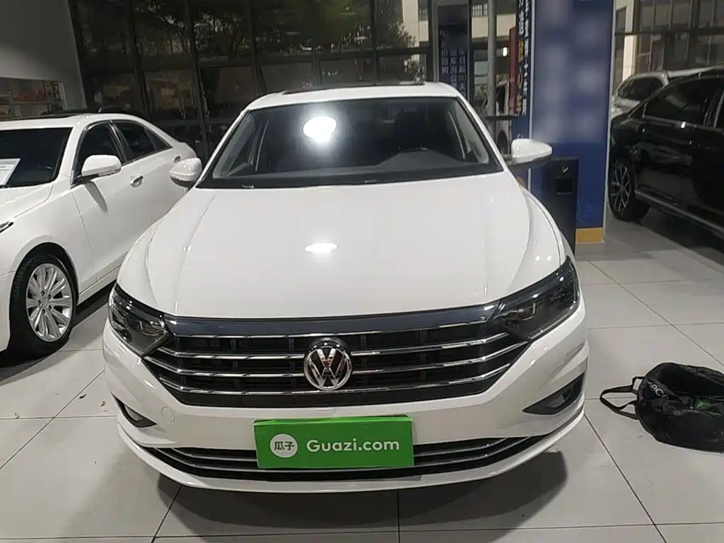 Volkswagen Sagitar — миниатюра 3