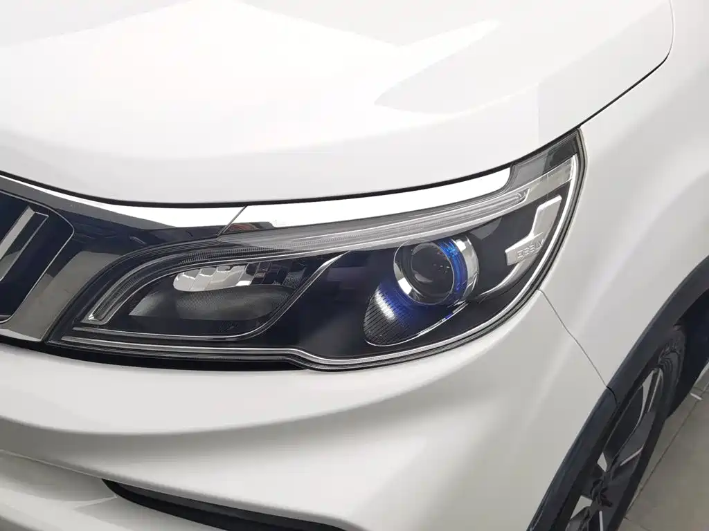 Geely Vision X3 — миниатюра 7