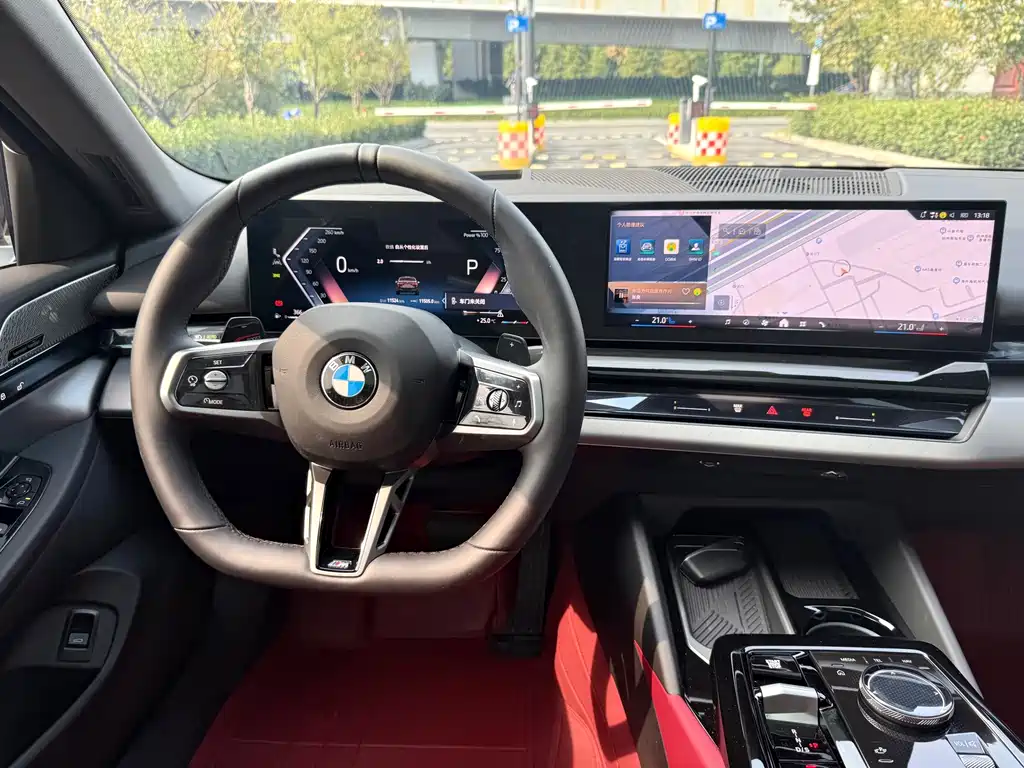 BMW 5 Series — миниатюра 14