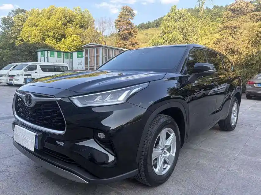 2025 Toyota Kluger - zdjęcie 1 z 12