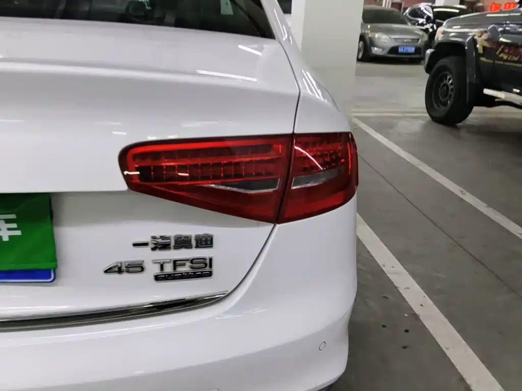 Audi A4L — миниатюра 8