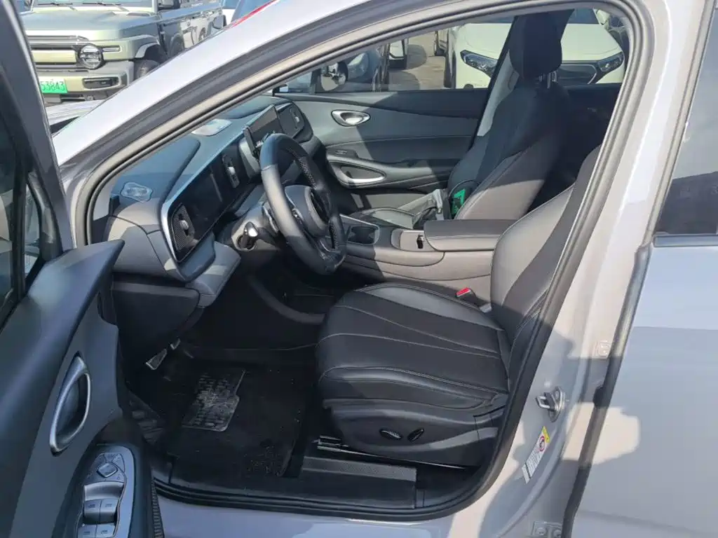 BYD Sealion 05 EV — миниатюра 15