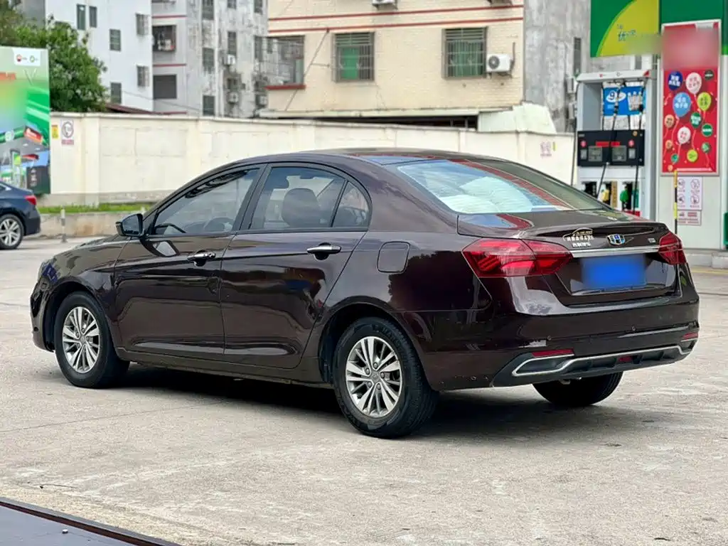 Geely Emgrand — миниатюра 4