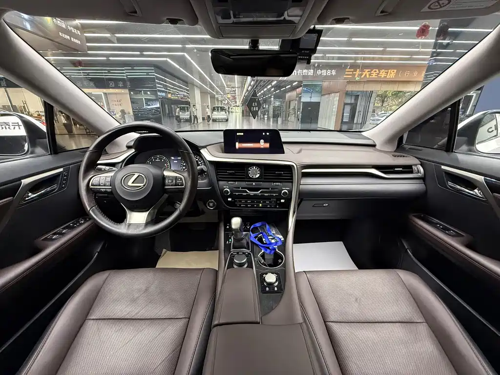 Lexus RX — миниатюра 23