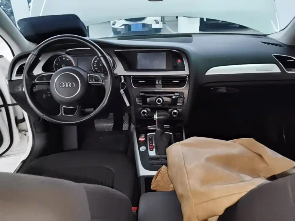 Audi A4L — миниатюра 10