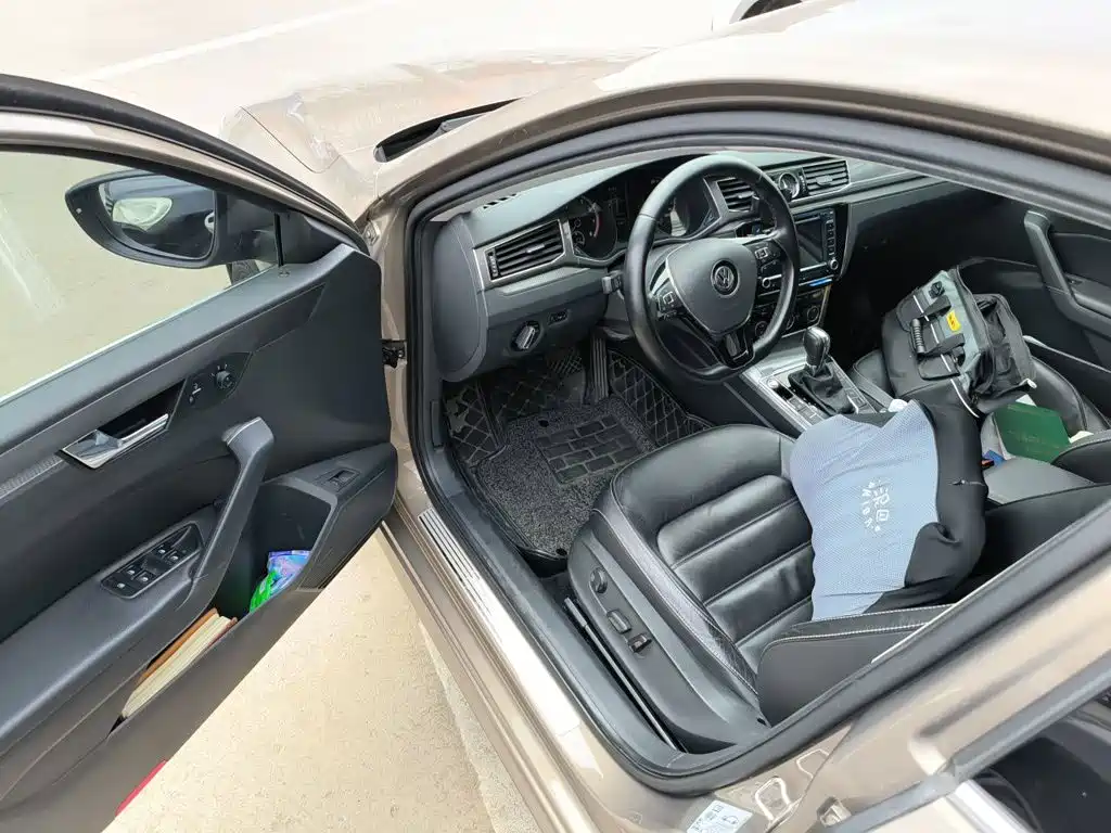 Volkswagen Passat — миниатюра 12