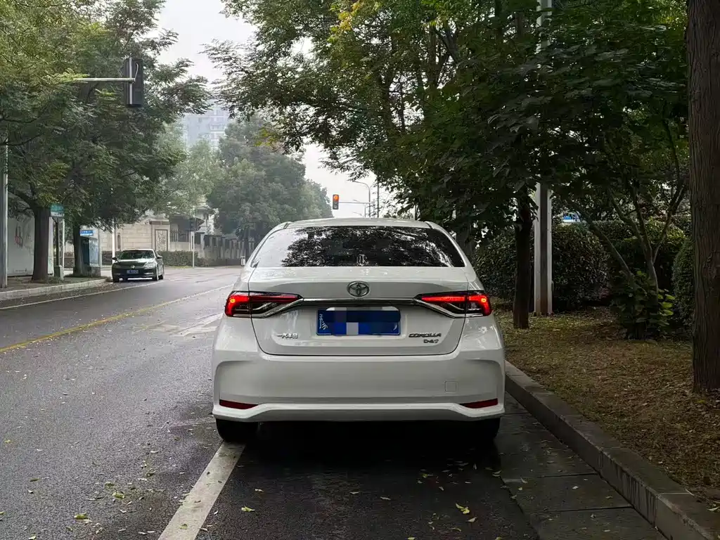 Toyota Corolla — миниатюра 9