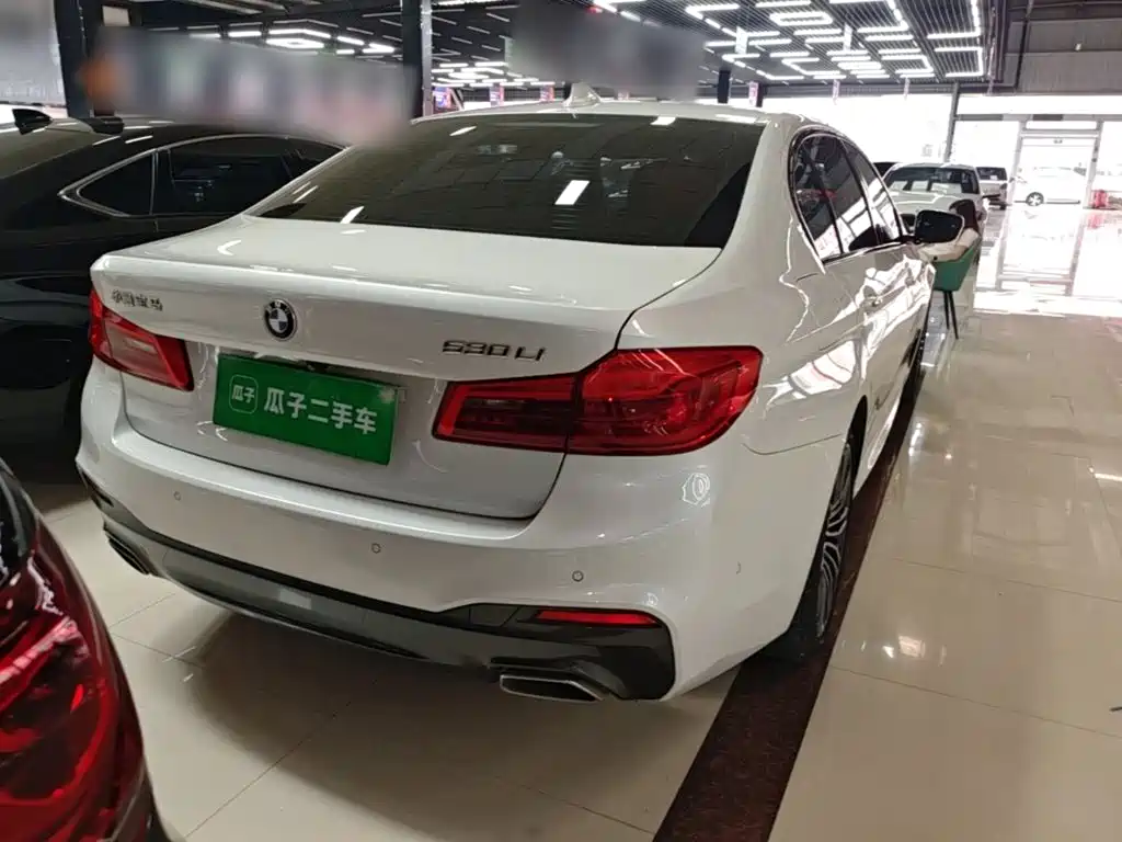 BMW 5 Series — миниатюра 6