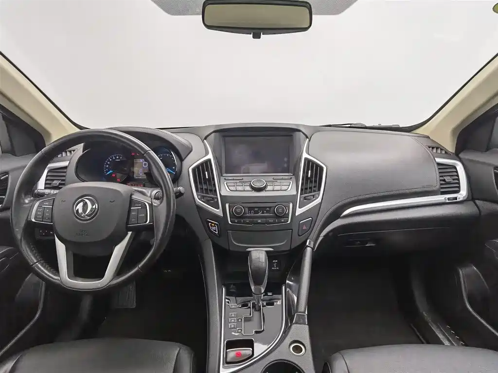 Dongfeng AX7 2015 2.0L AT