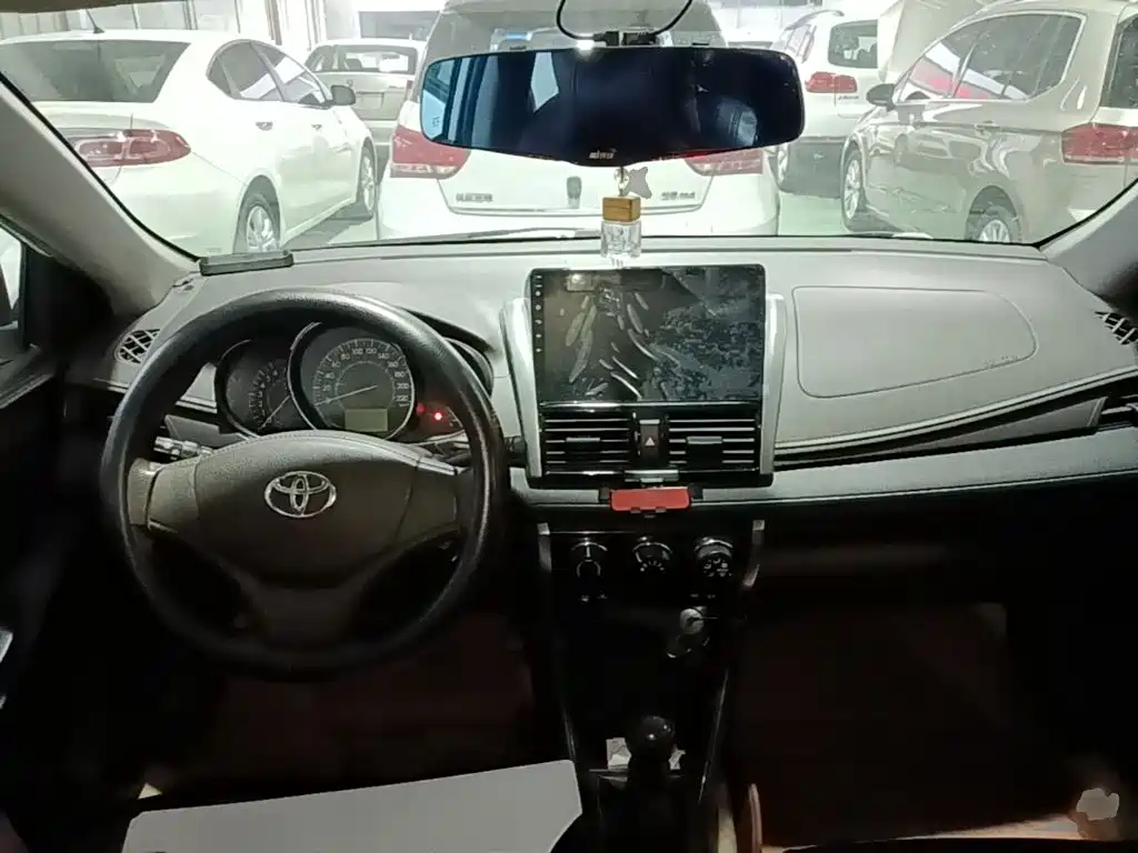 Toyota Vios — миниатюра 10