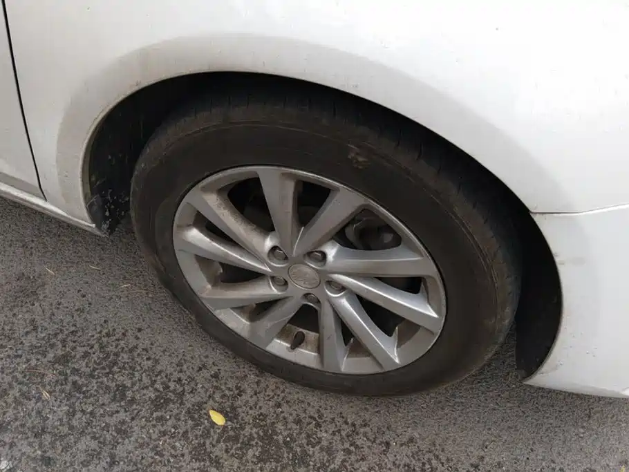 Buick Verano — миниатюра 6