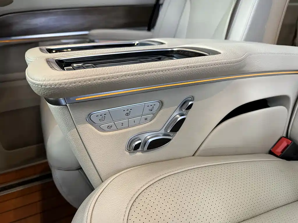 MERCEDES-BENZ V CLASS