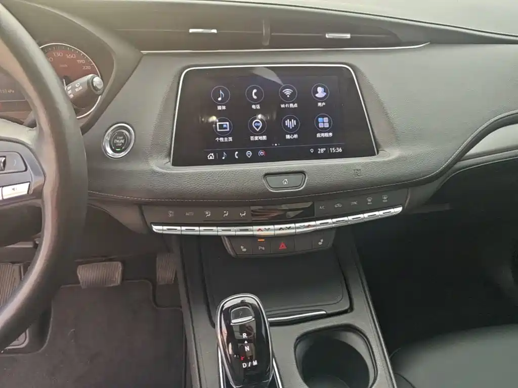 Cadillac XT4 — миниатюра 13