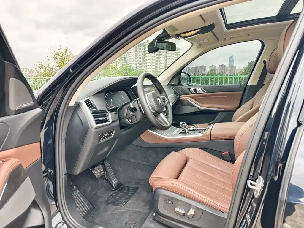 BMW X5 (Import) — миниатюра 17
