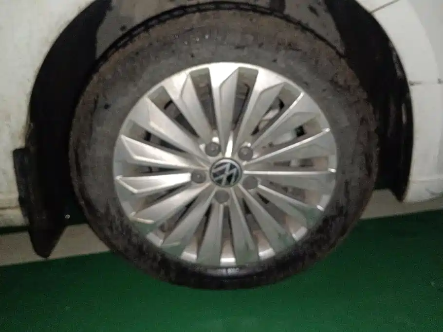 Volkswagen Lavida — миниатюра 6