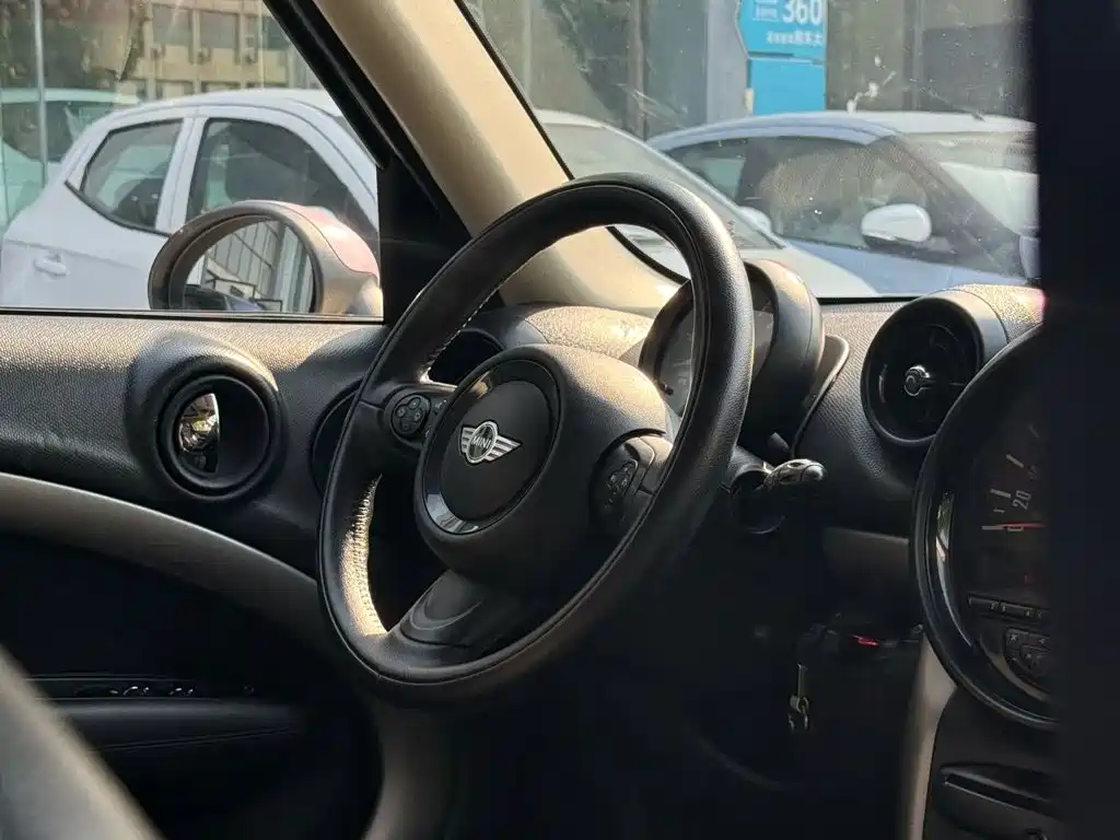 MINI Mini Countryman — миниатюра 11