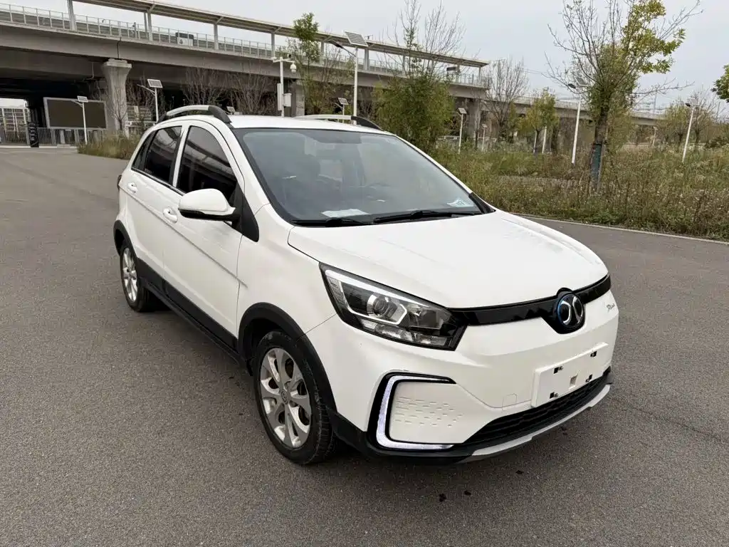BAIC New Energy EC5 — миниатюра 3