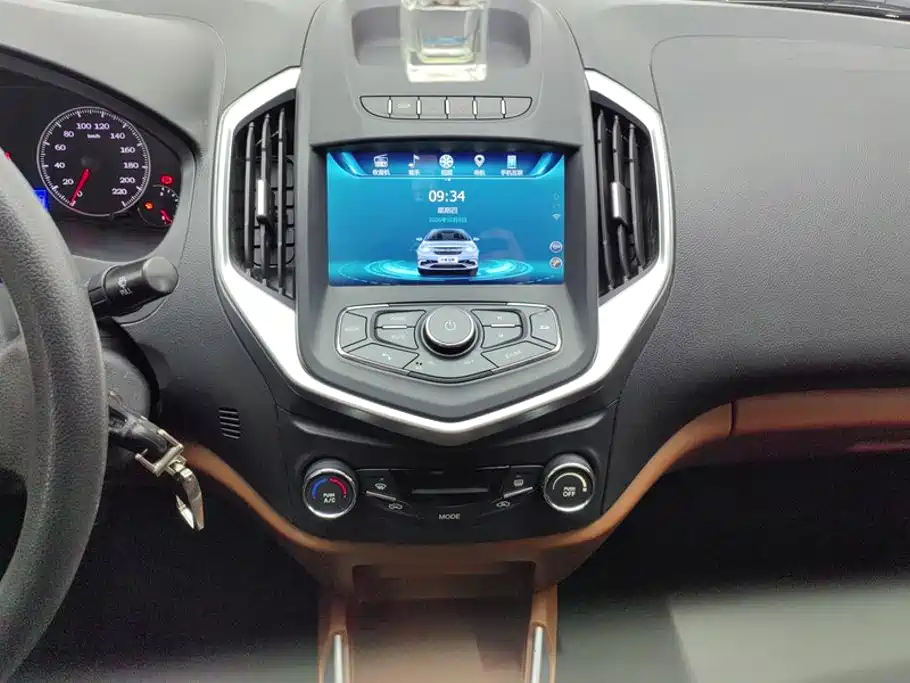 Geely King Kong — миниатюра 13