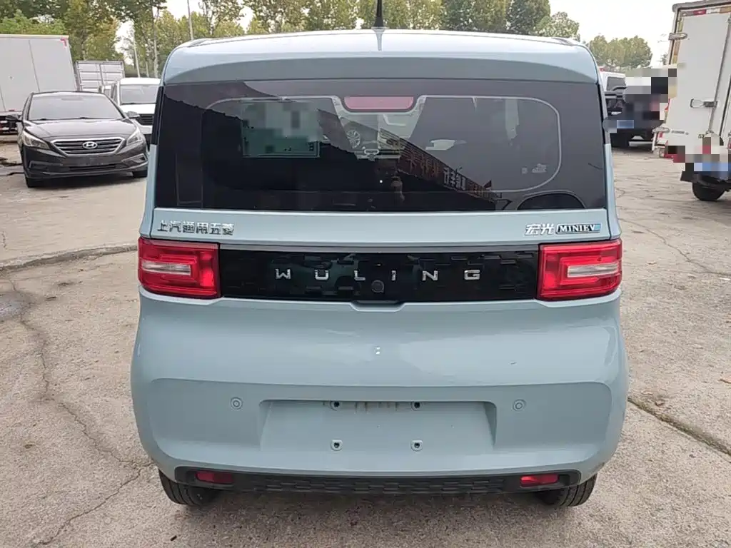Wuling MINIEV — миниатюра 6