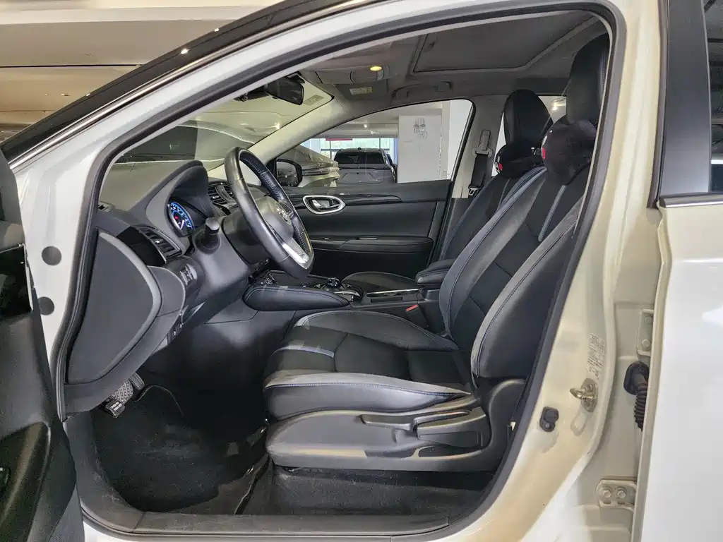 Nissan Sylphy EV — миниатюра 4