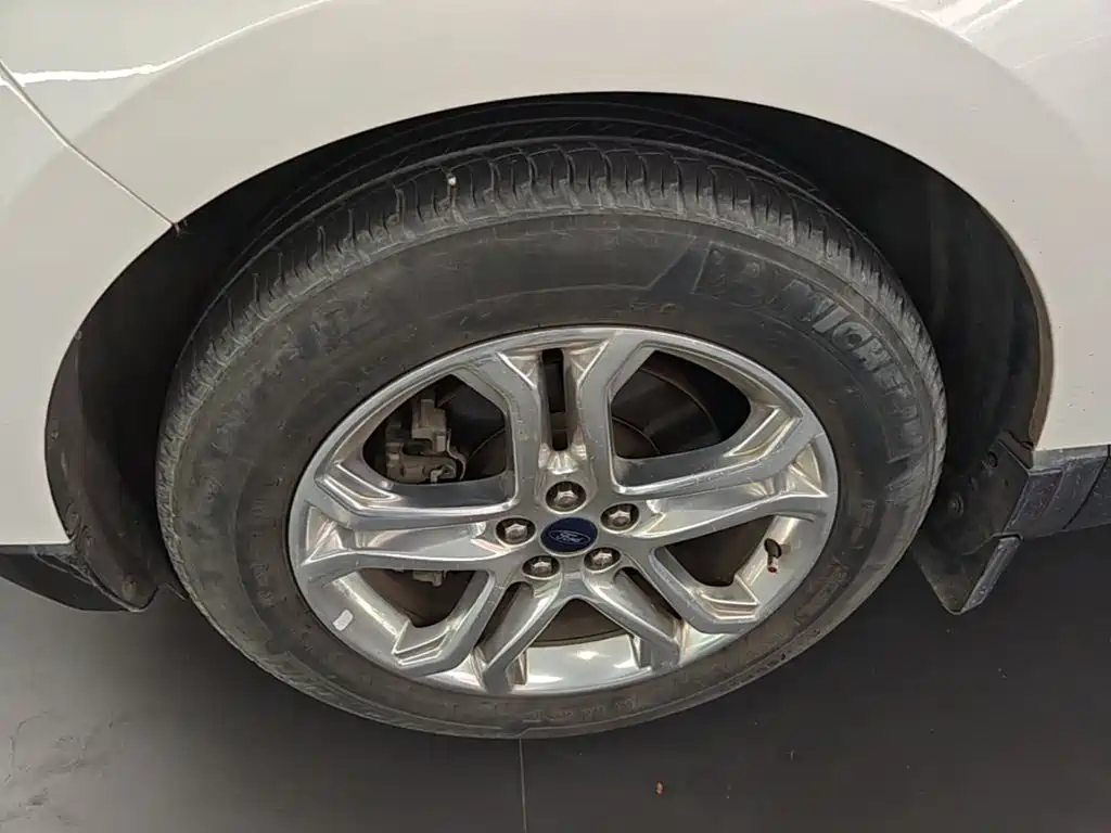 Ford Edge — миниатюра 23