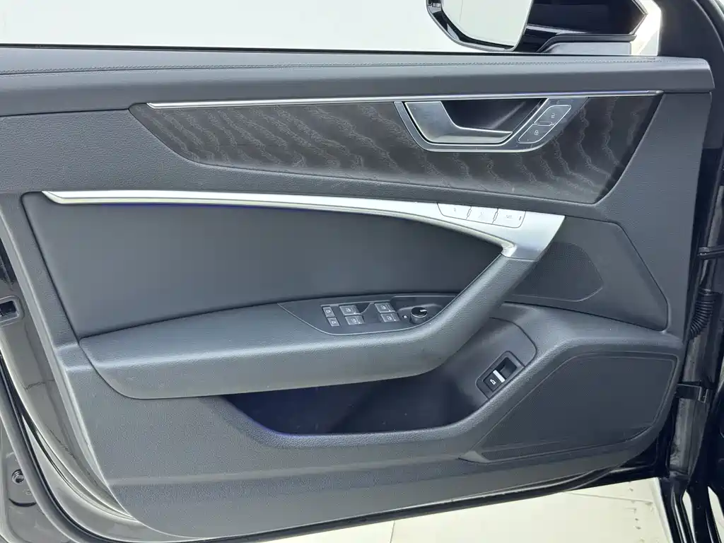 Audi A6L — миниатюра 11