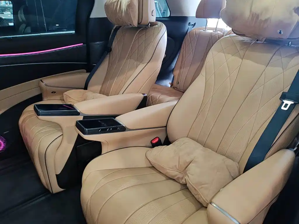 Denza Denza D9 — миниатюра 17