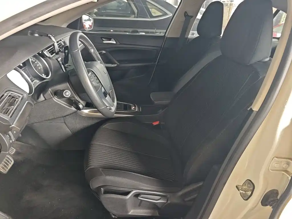 Peugeot 408 — миниатюра 15