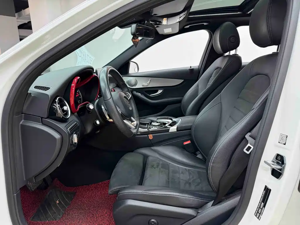 Mercedes-Benz C-Class — миниатюра 12