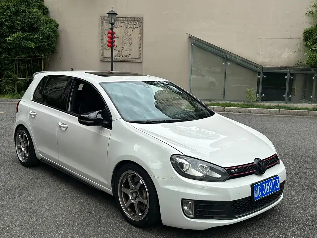 Volkswagen Golf GTI GTI 2011 2.0TSI GTI