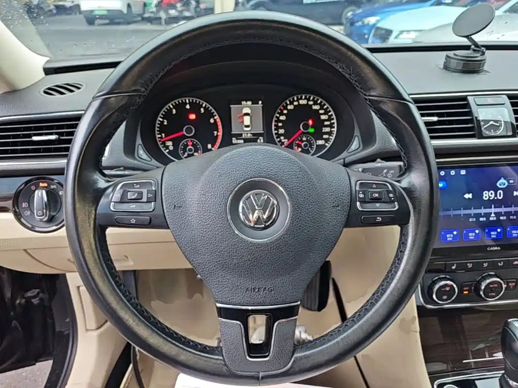 Volkswagen Passat — миниатюра 11