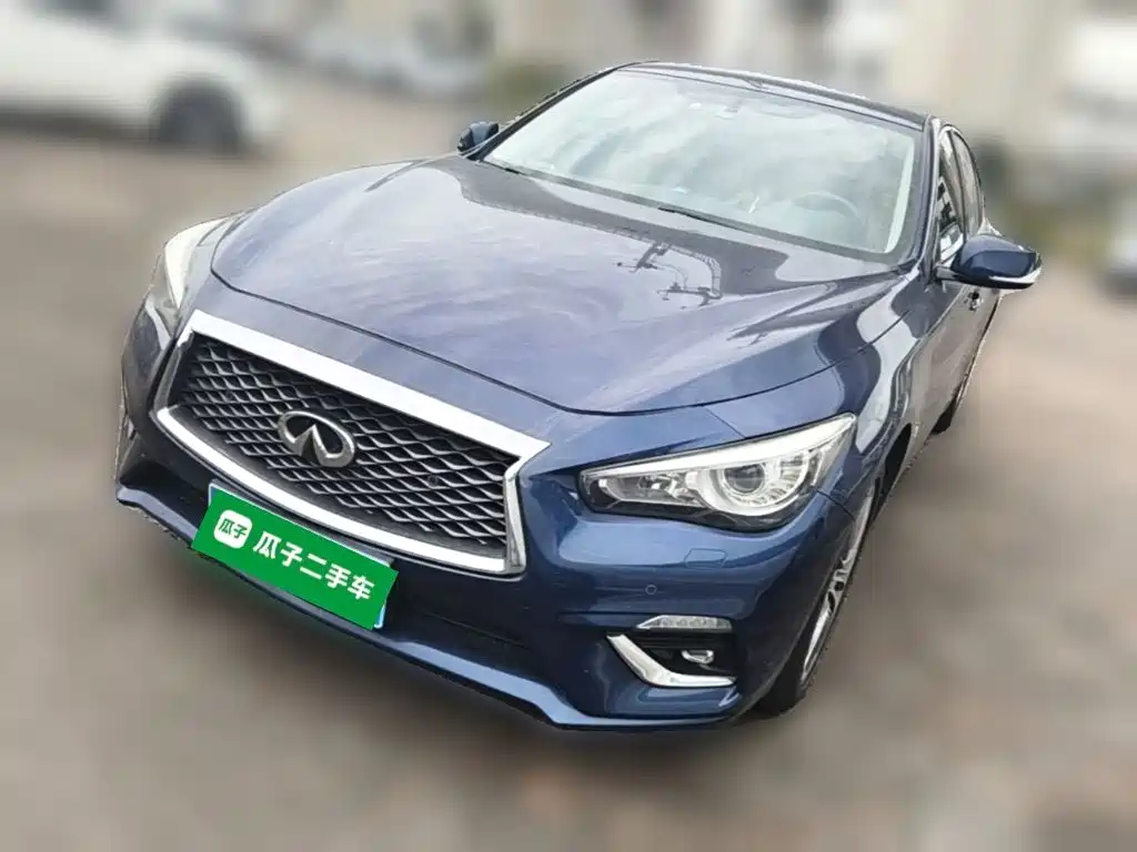 Infiniti Q50L