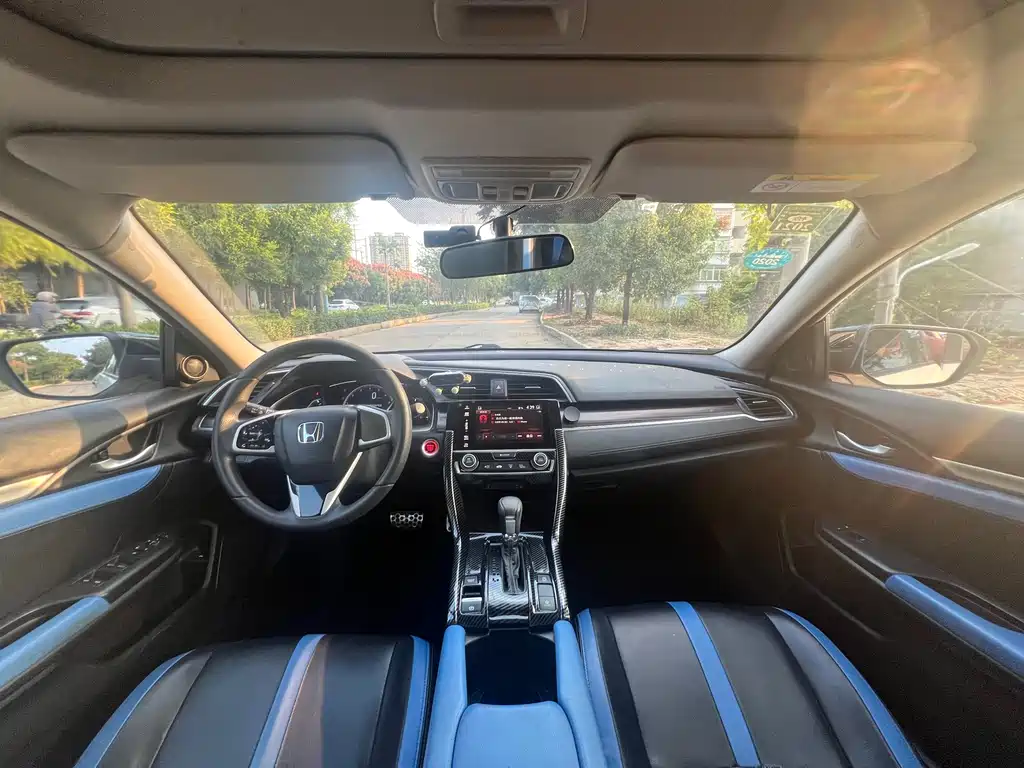 Honda Civic — миниатюра 6