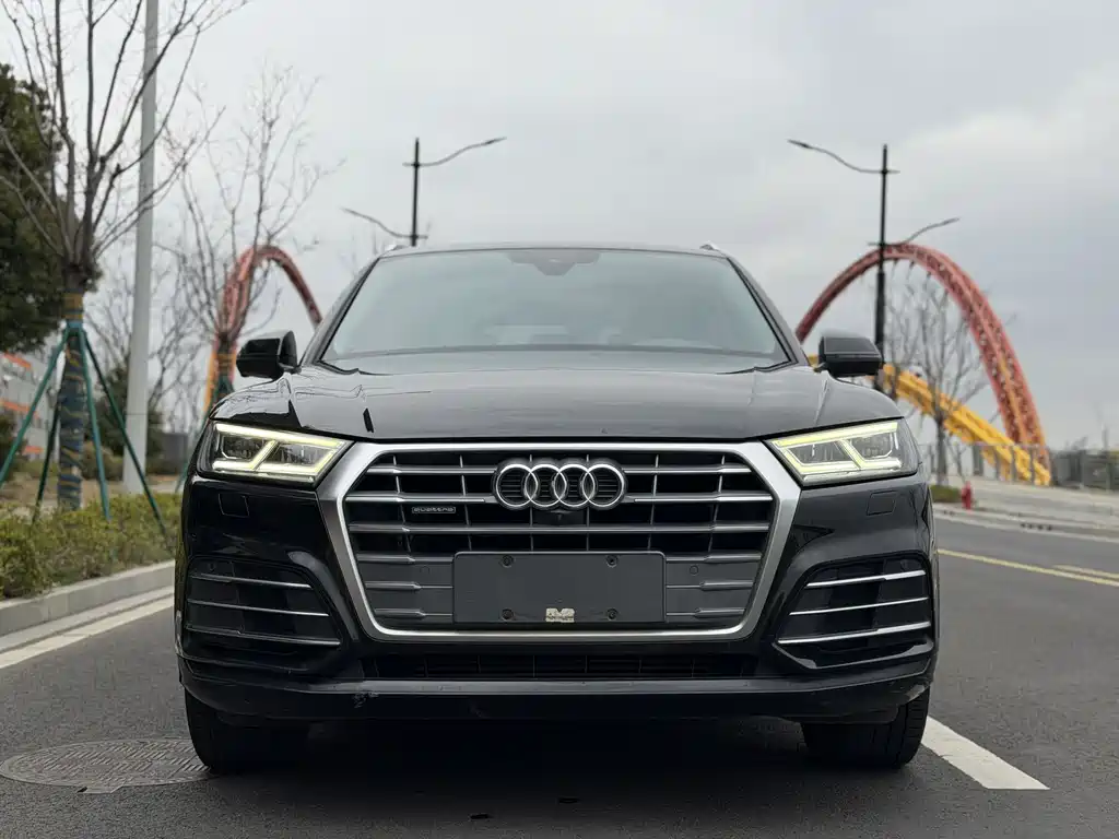 Audi Q5L 2018 40 TFSI Fashion VI