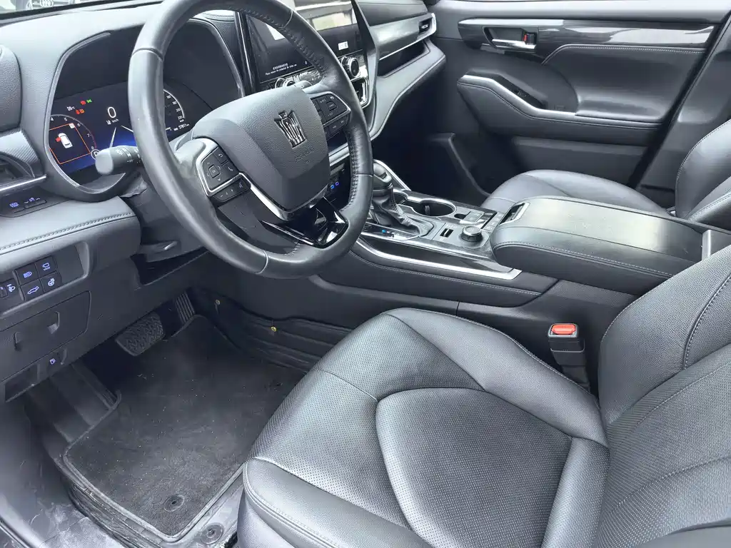 Toyota Crown Kluger — миниатюра 4