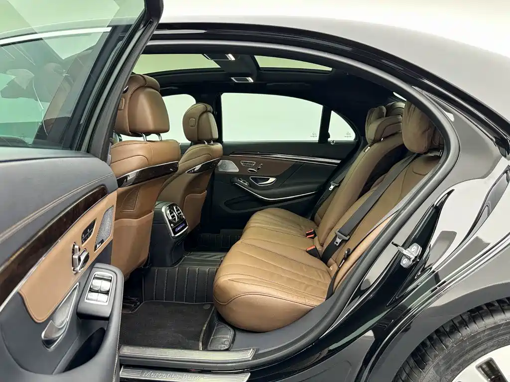 Mercedes-Benz S-Class — миниатюра 19