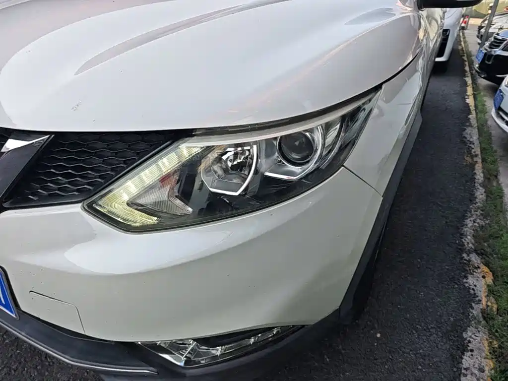 Nissan Qashqai — миниатюра 24