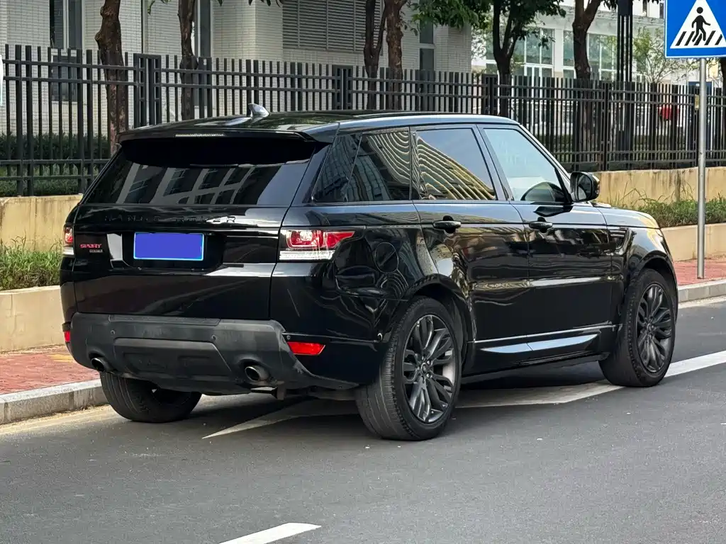 Land Rover Sport — миниатюра 21