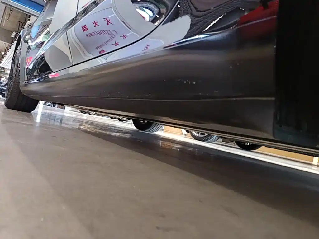 Tesla Model 3 — миниатюра 22