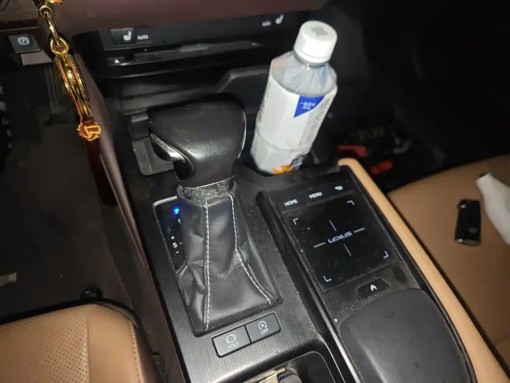 Lexus ES — миниатюра 7