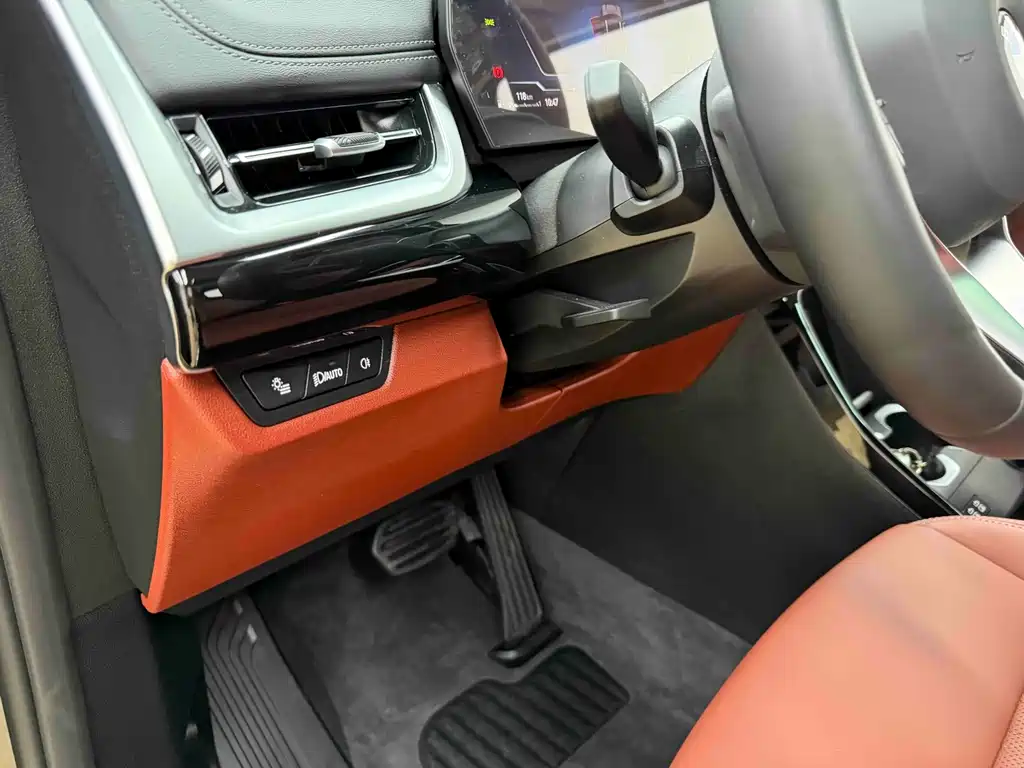 BMW X1 — миниатюра 10