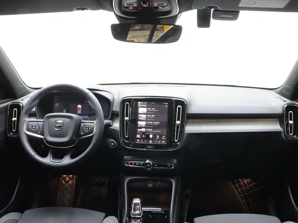 Volvo XC40 — миниатюра 21