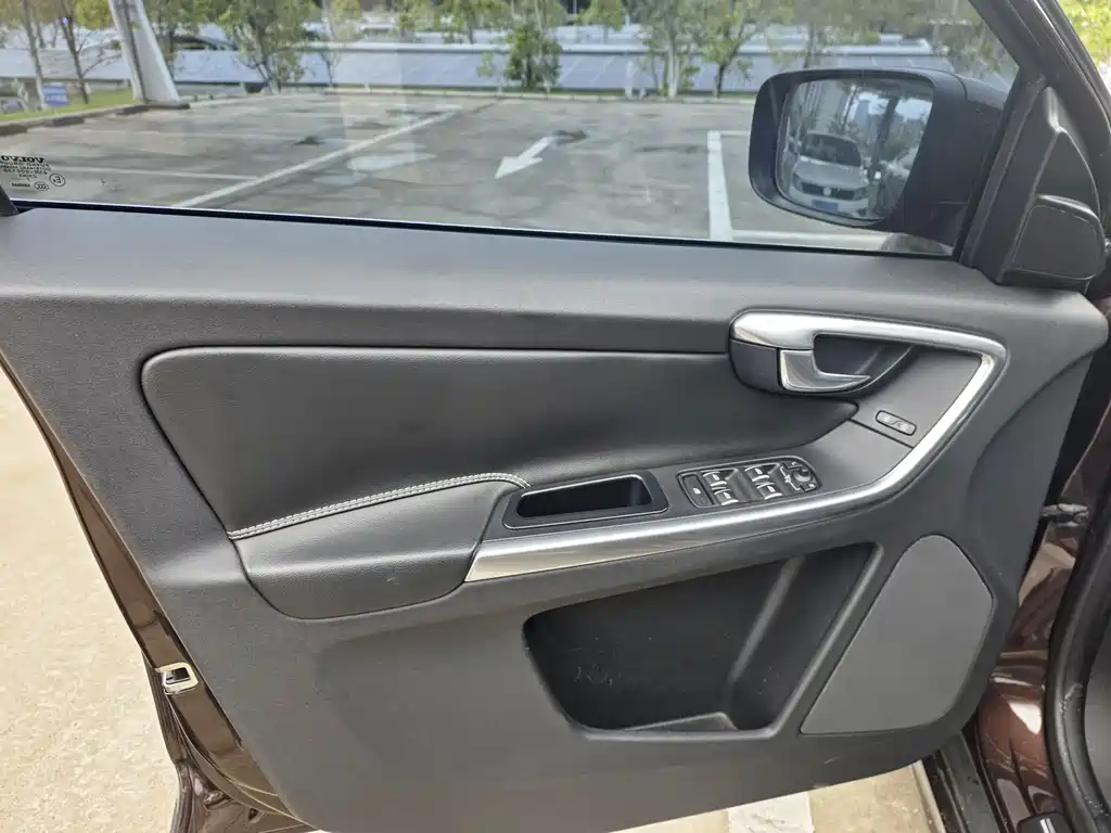 Volvo XC60 2017 T5 AWD