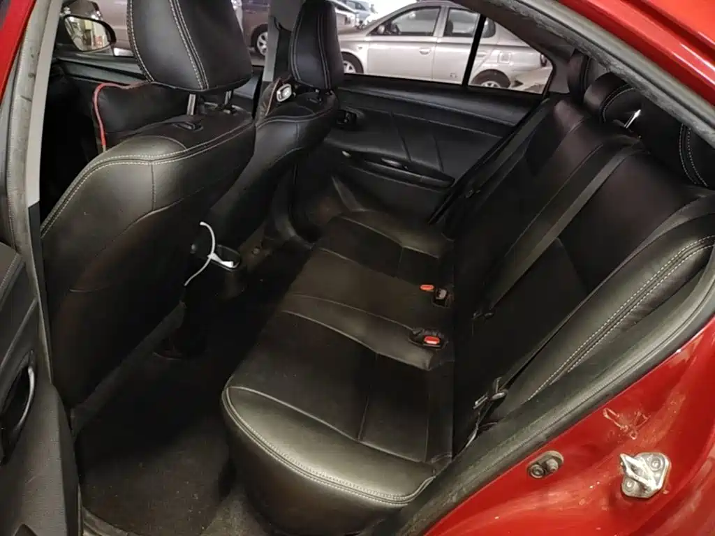 Toyota Yaris L — миниатюра 17