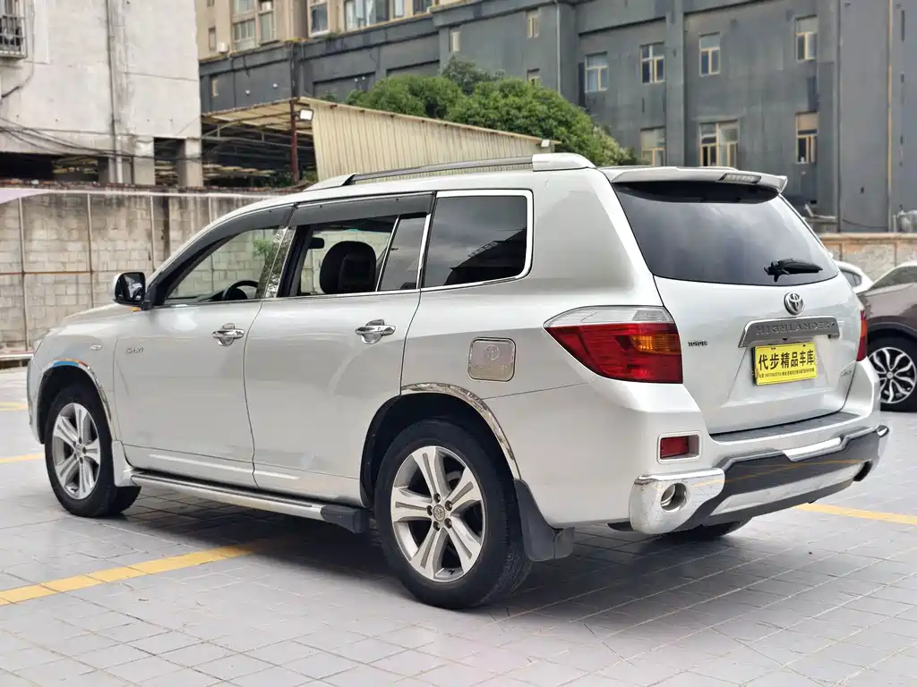 Toyota Highlander — миниатюра 4