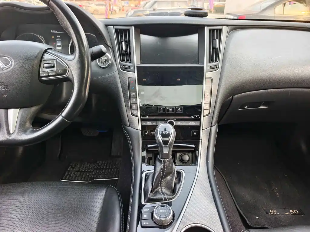 INFINITI Q50