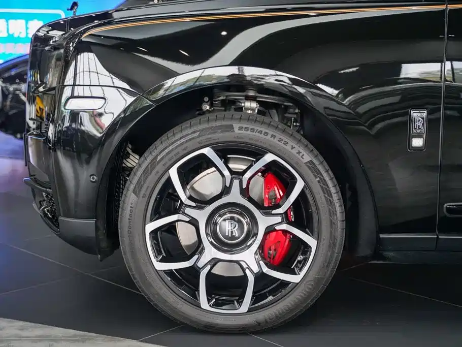 ROLLS-ROYCE CULLINAN