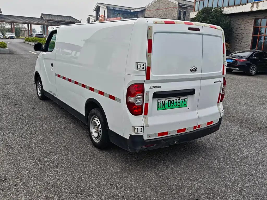 MAXUS EV30 — миниатюра 4